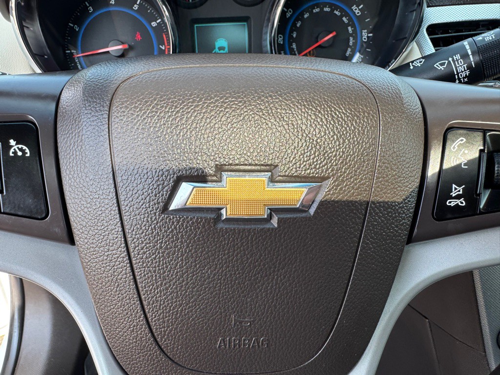 2015 Chevrolet Cruze Image 45