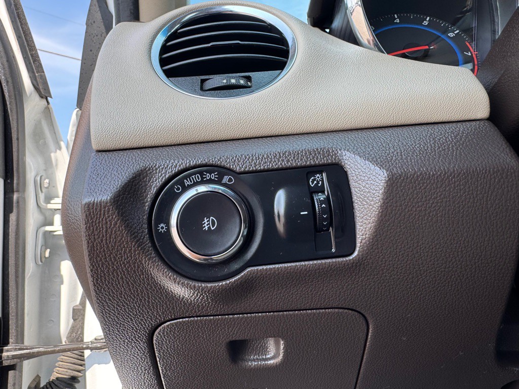 2015 Chevrolet Cruze Image 47