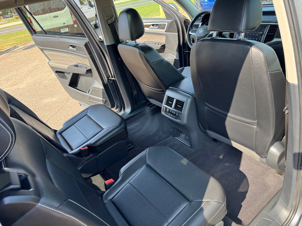 2021 Volkswagen Atlas Image 24
