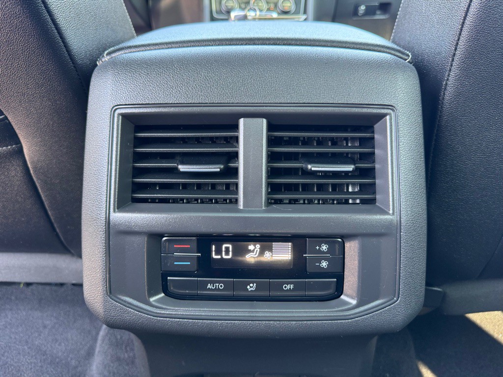 2021 Volkswagen Atlas Image 30