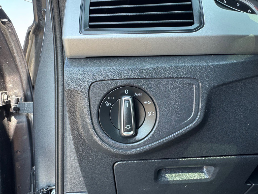 2021 Volkswagen Atlas Image 54