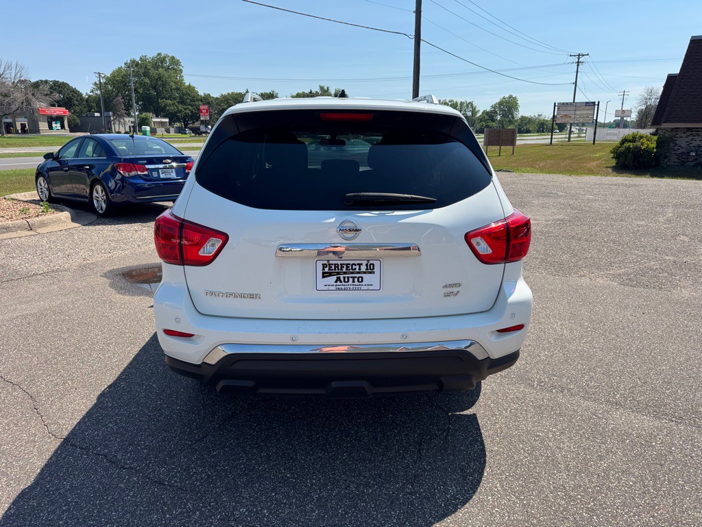 2017 Nissan Pathfinder Image 6