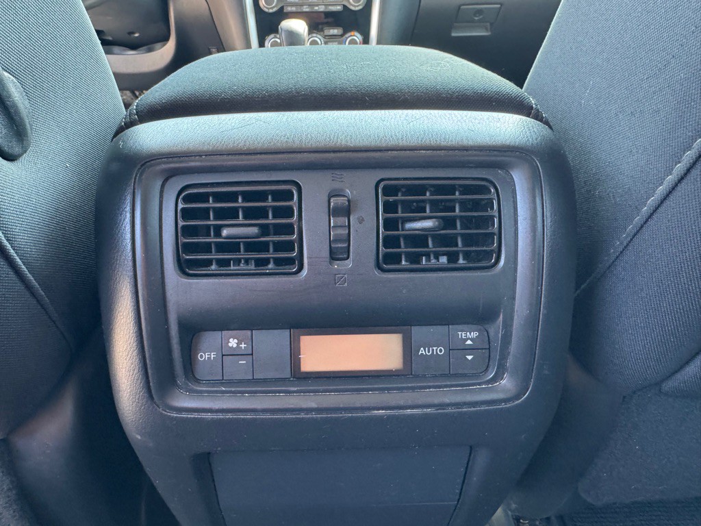 2017 Nissan Pathfinder Image 29