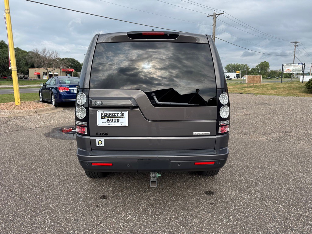 2016 Land Rover LR4 Image 6