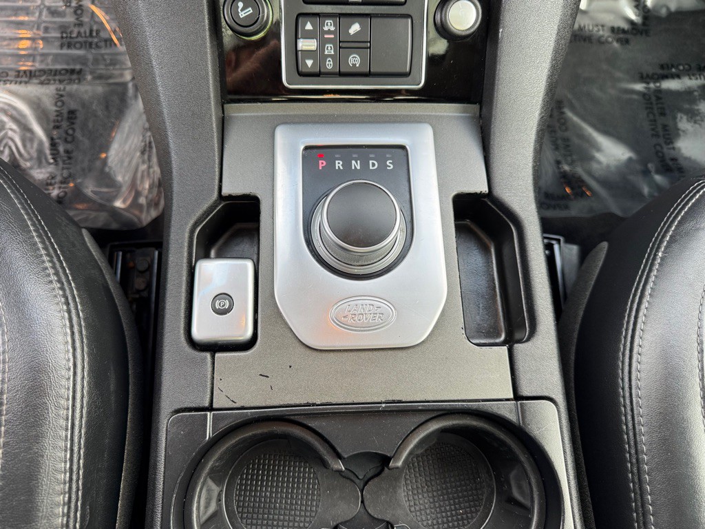 2016 Land Rover LR4 Image 37