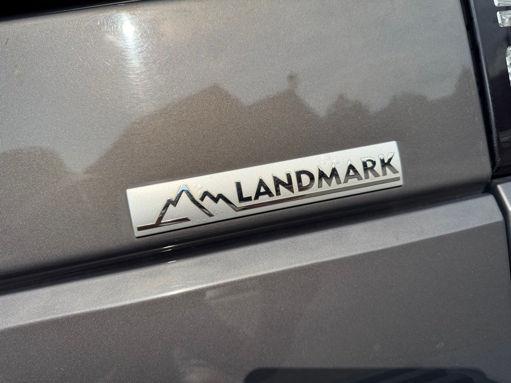 2016 Land Rover LR4 Image 56