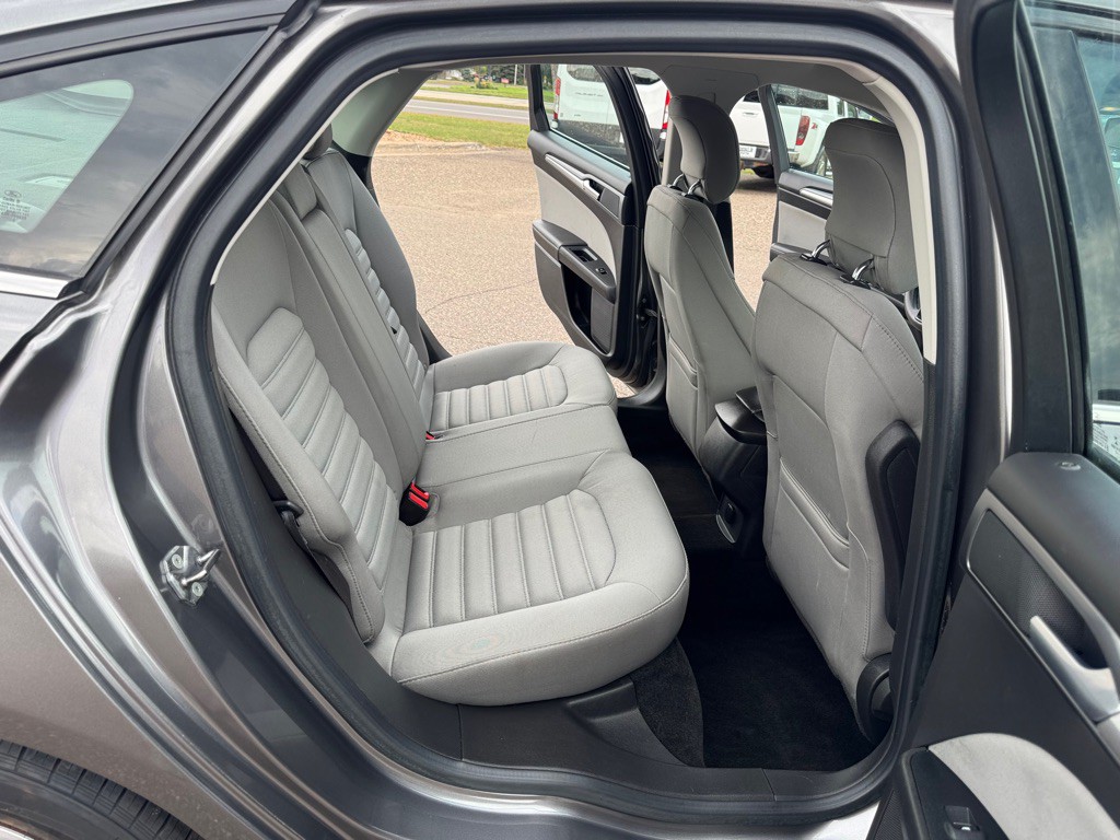 2013 Ford Fusion Image 21