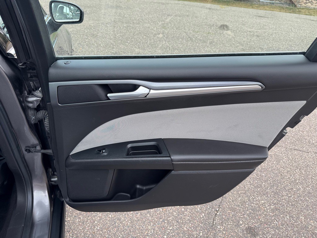 2013 Ford Fusion Image 23