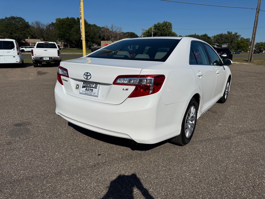 2013 Toyota Camry Image 5