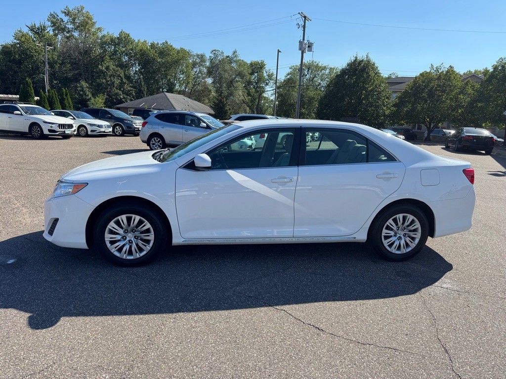 2013 Toyota Camry Image 9
