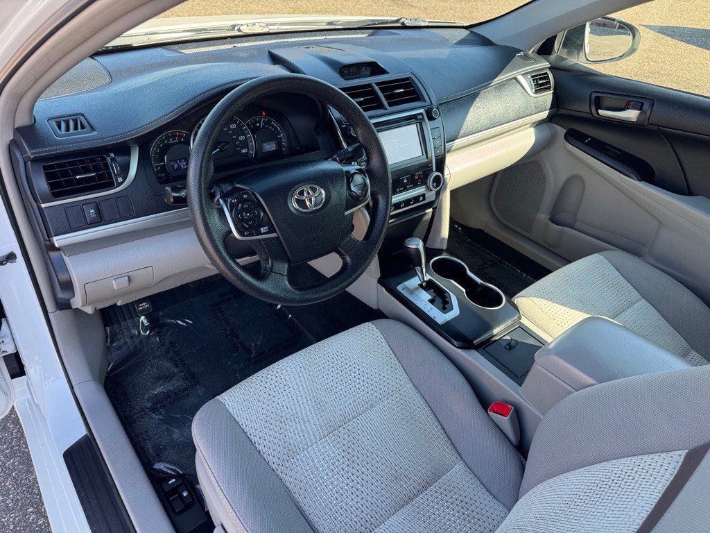 2013 Toyota Camry Image 15