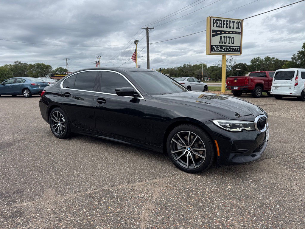 2019 BMW 3 Series Image 2