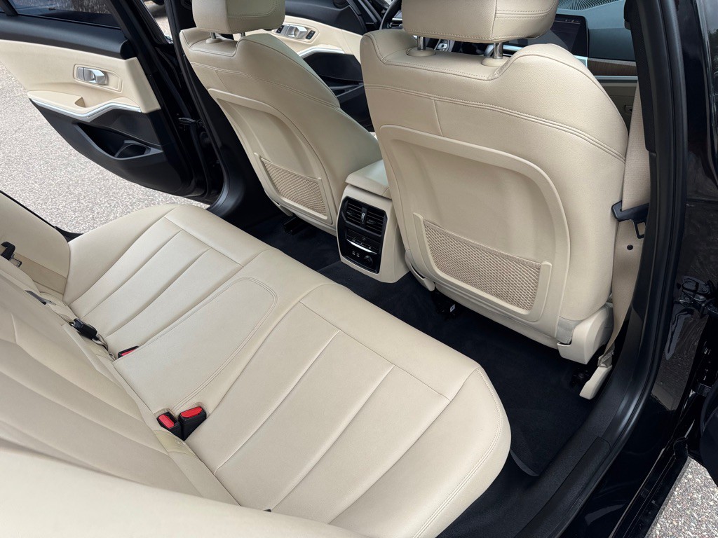 2019 BMW 3 Series Image 22