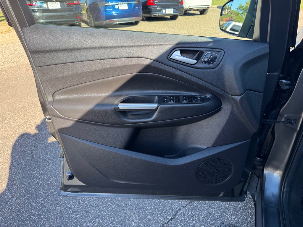 2016 Ford Escape Image 16