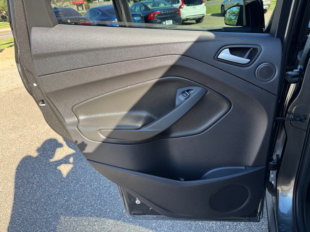 2016 Ford Escape Image 19