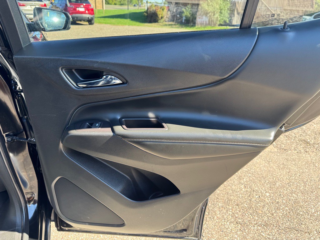 2020 Chevrolet Equinox Image 25