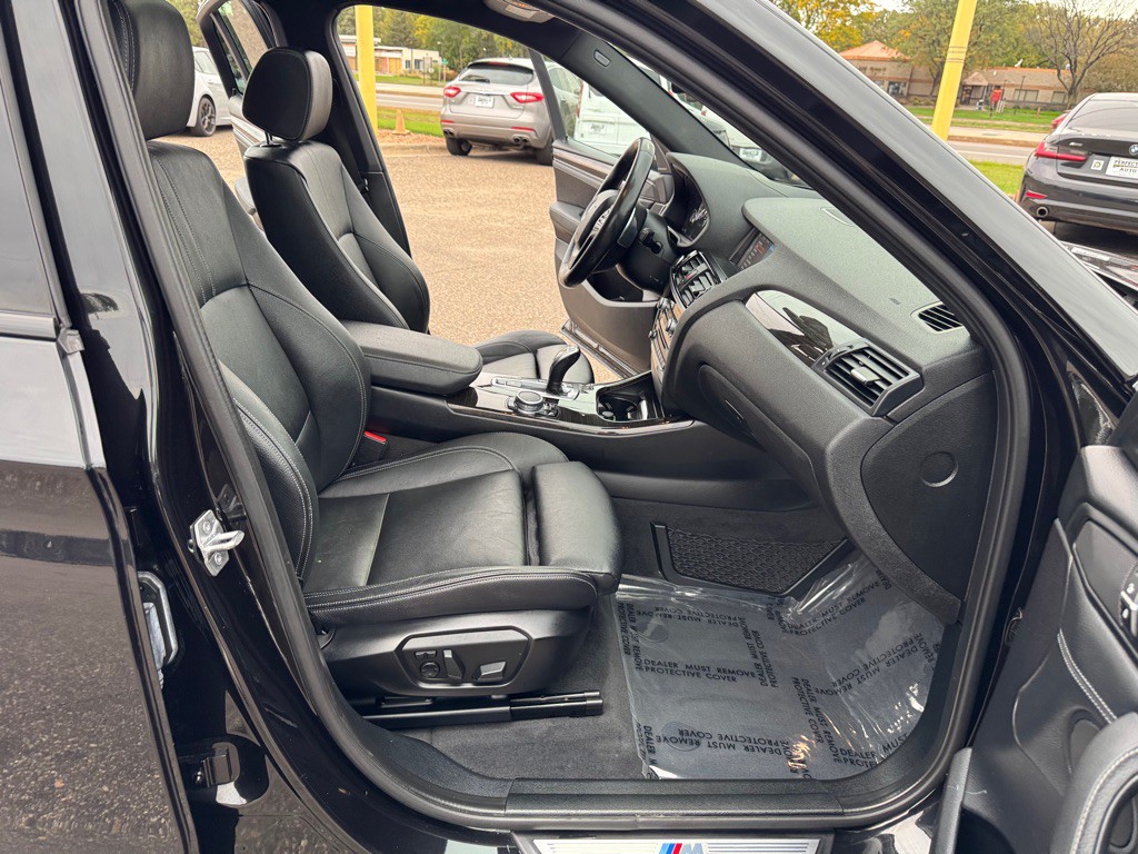 2015 BMW X4 Image 26