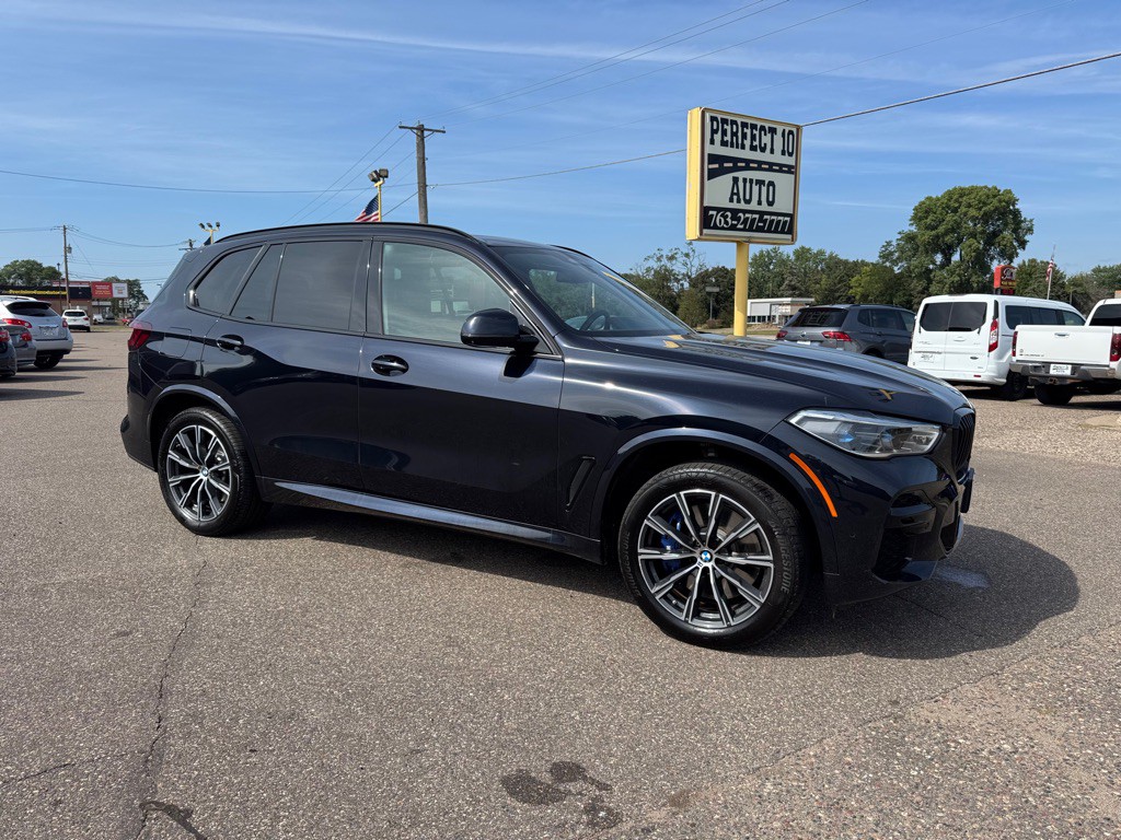 2022 BMW X5 Image 2