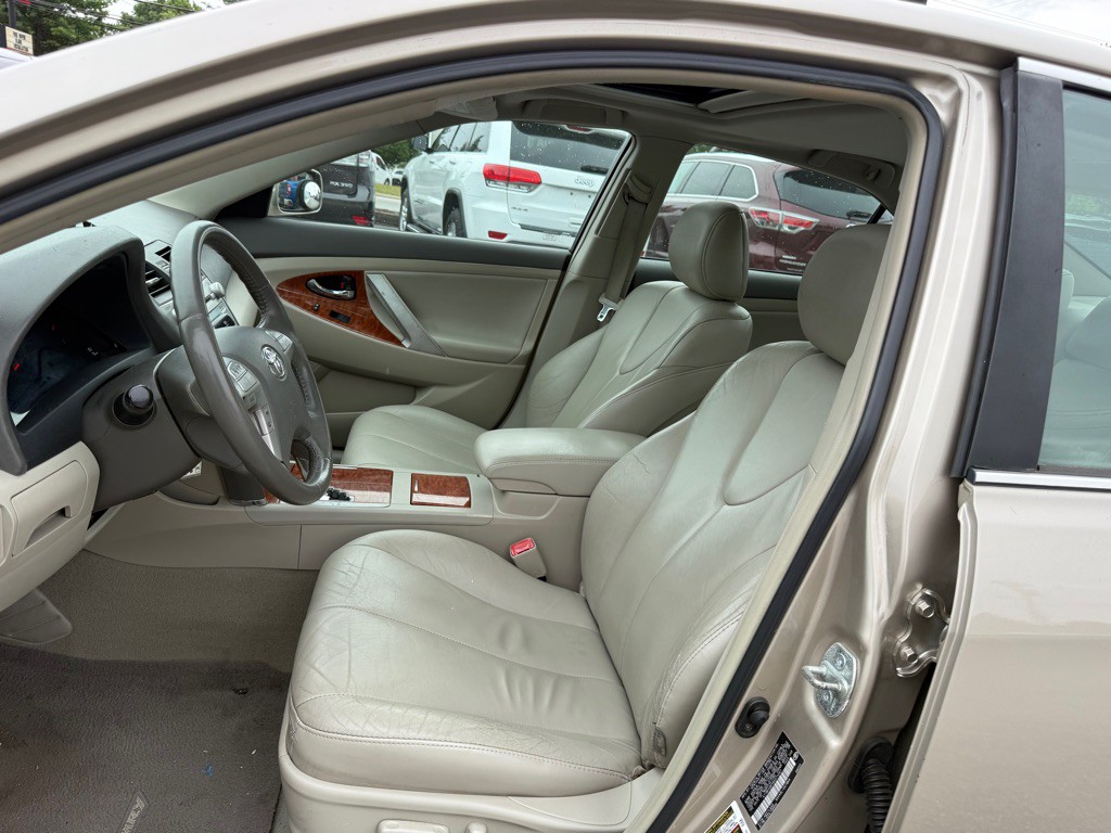 2008 Toyota Camry Image 9