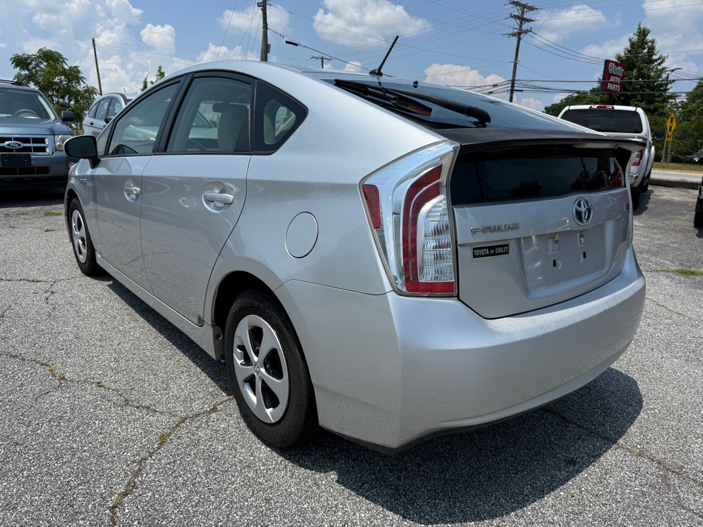 2012 Toyota Prius Image 5