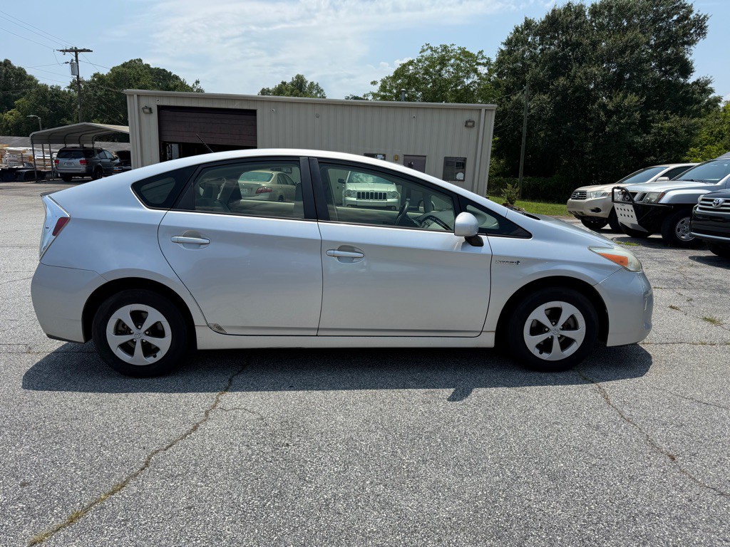2012 Toyota Prius Image 8
