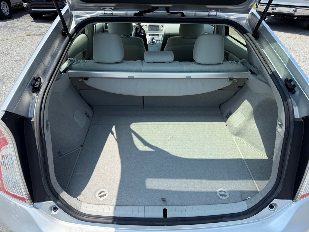 2012 Toyota Prius Image 13