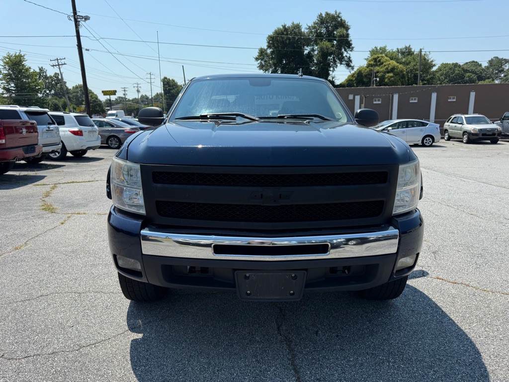 2011 Chevrolet Silverado 1500 Image 2