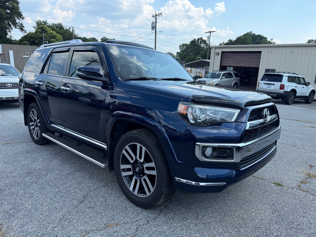2019 Toyota 4Runner Image 3