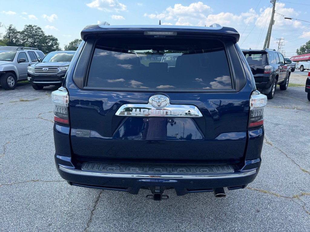 2019 Toyota 4Runner Image 6