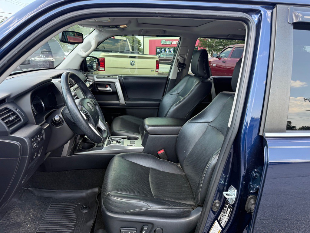 2019 Toyota 4Runner Image 9