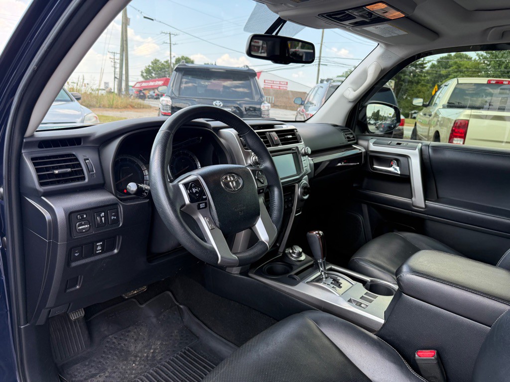 2019 Toyota 4Runner Image 10