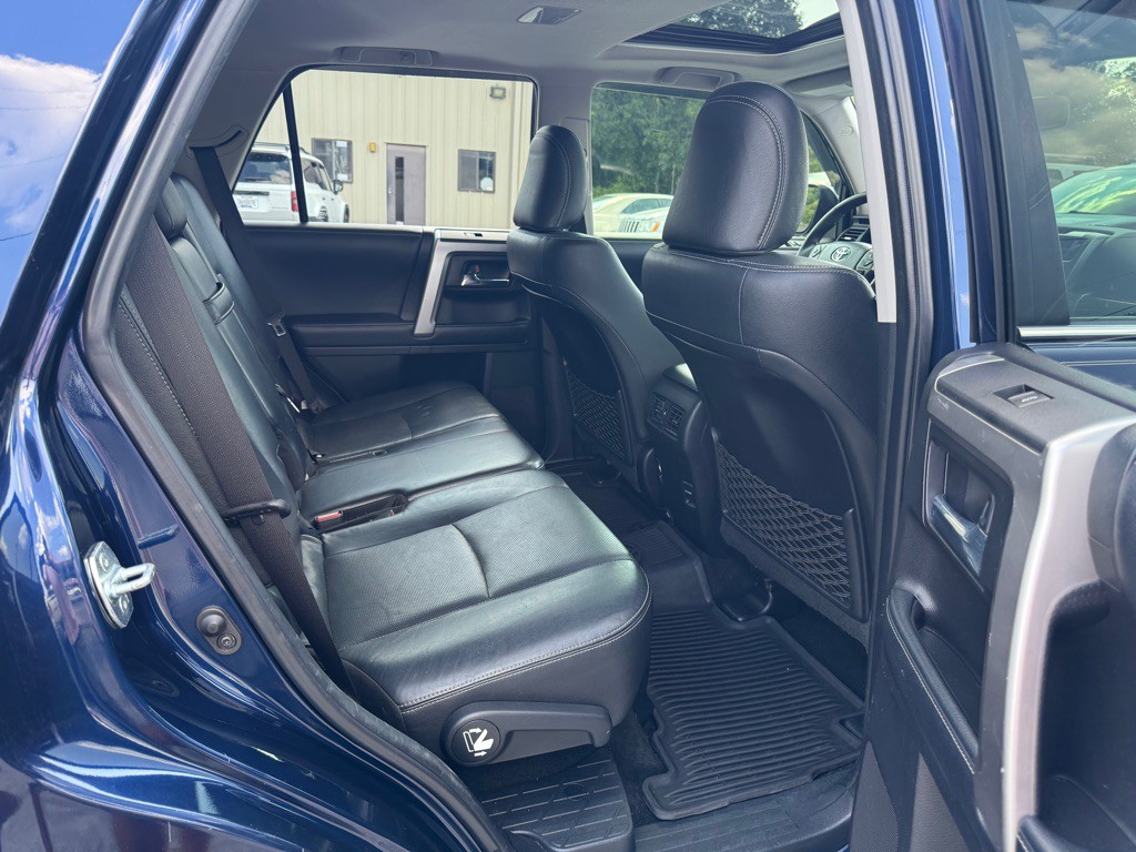 2019 Toyota 4Runner Image 18