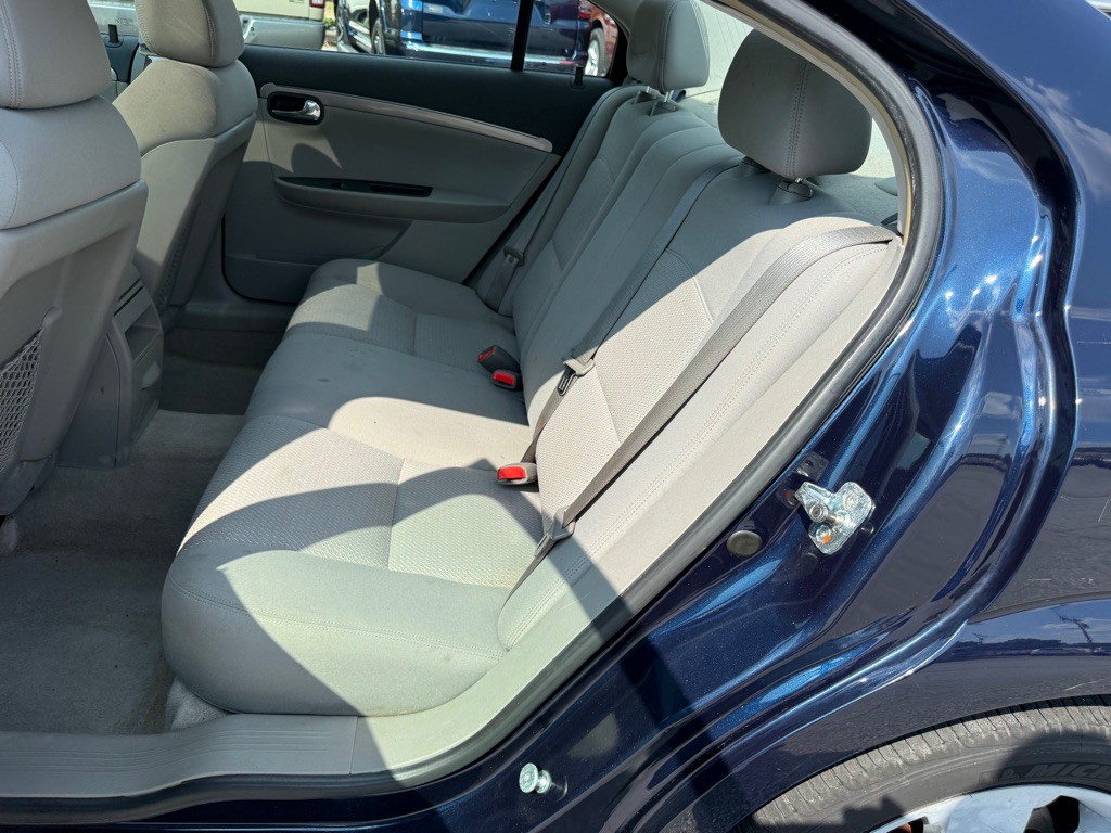 2008 Saturn Aura Image 12