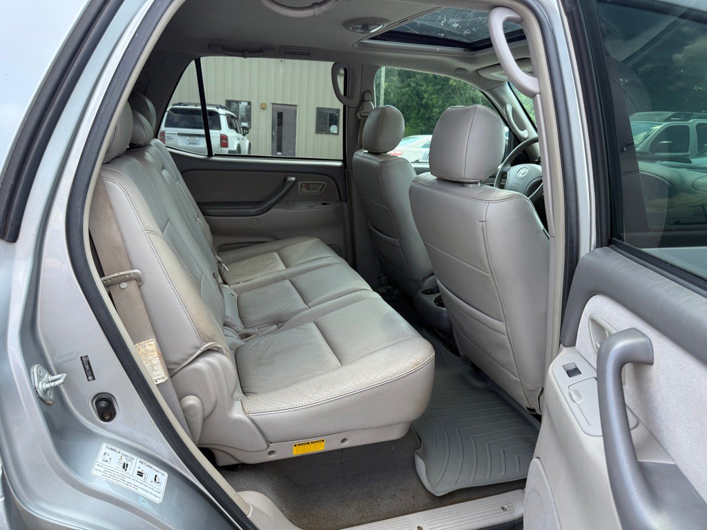 2007 Toyota Sequoia Image 17
