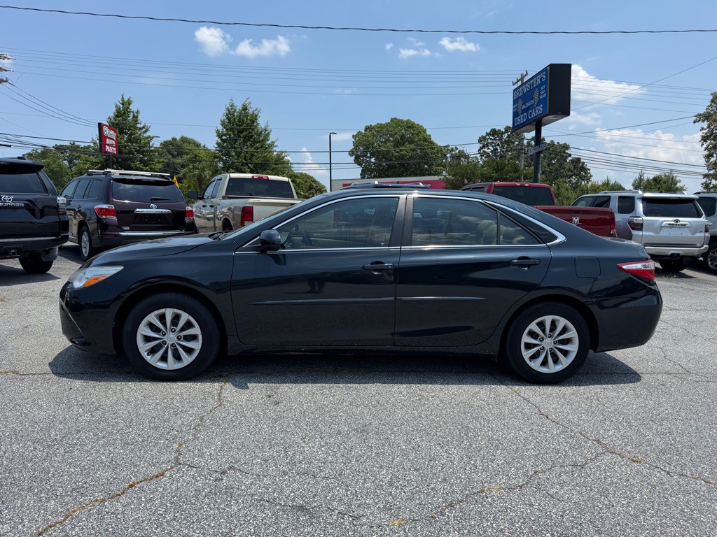 2015 Toyota Camry Image 4