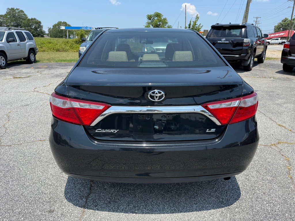 2015 Toyota Camry Image 6
