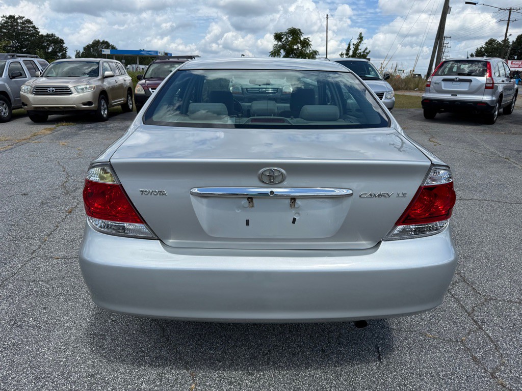 2005 Toyota Camry Image 6