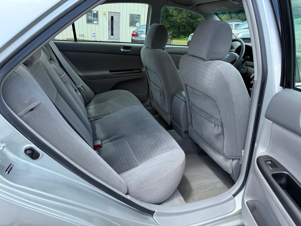 2005 Toyota Camry Image 14