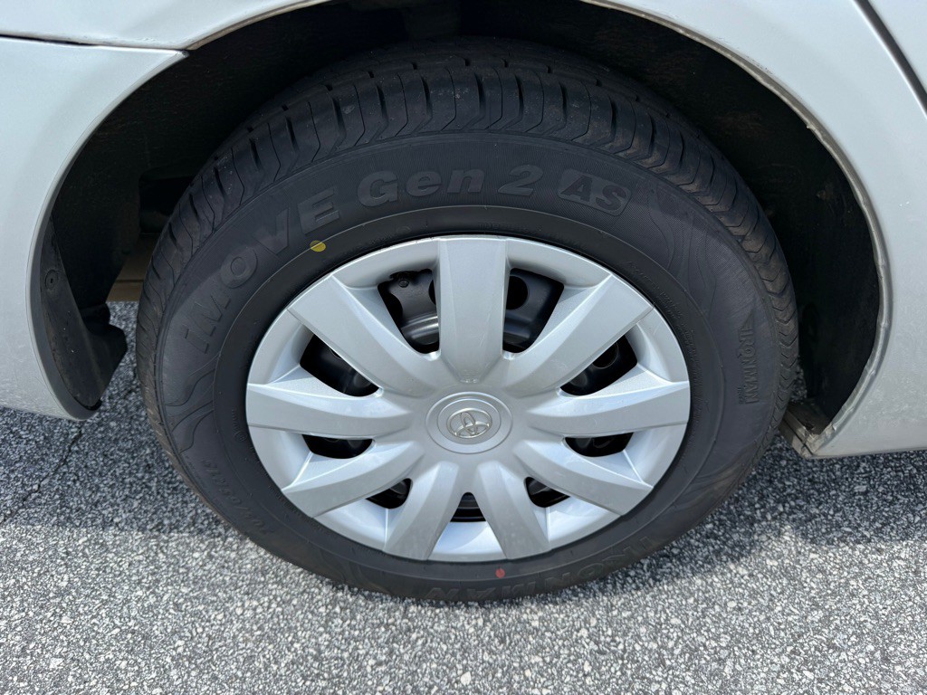 2005 Toyota Camry Image 15