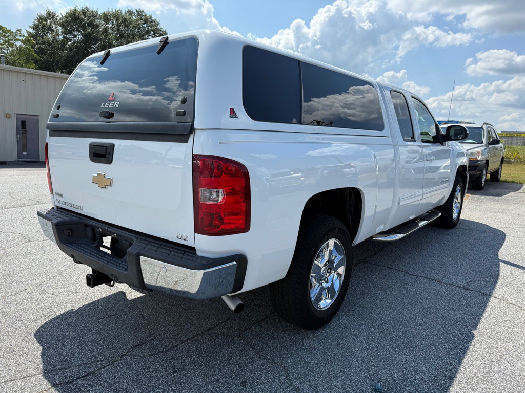 2011 Chevrolet Silverado 1500 Image 8