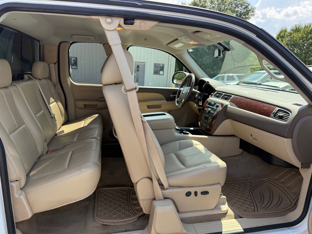 2011 Chevrolet Silverado 1500 Image 13