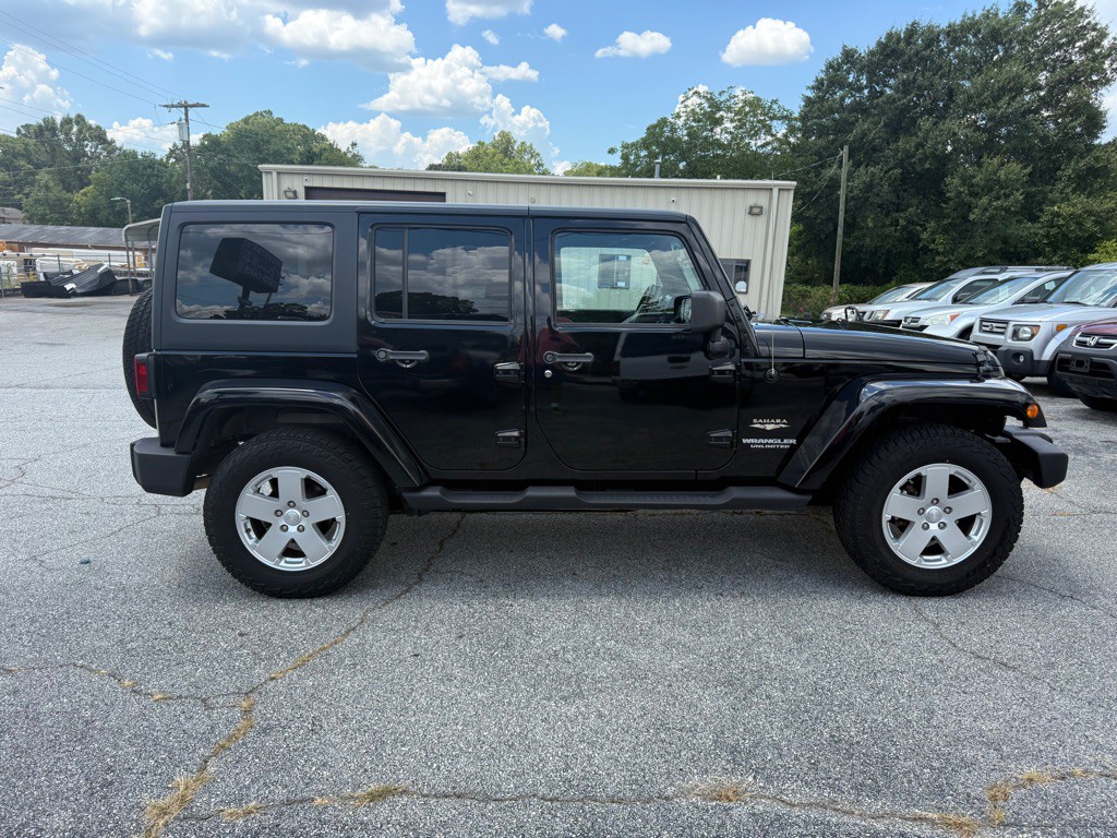 2011 Jeep Wrangler Unlimited Image 8
