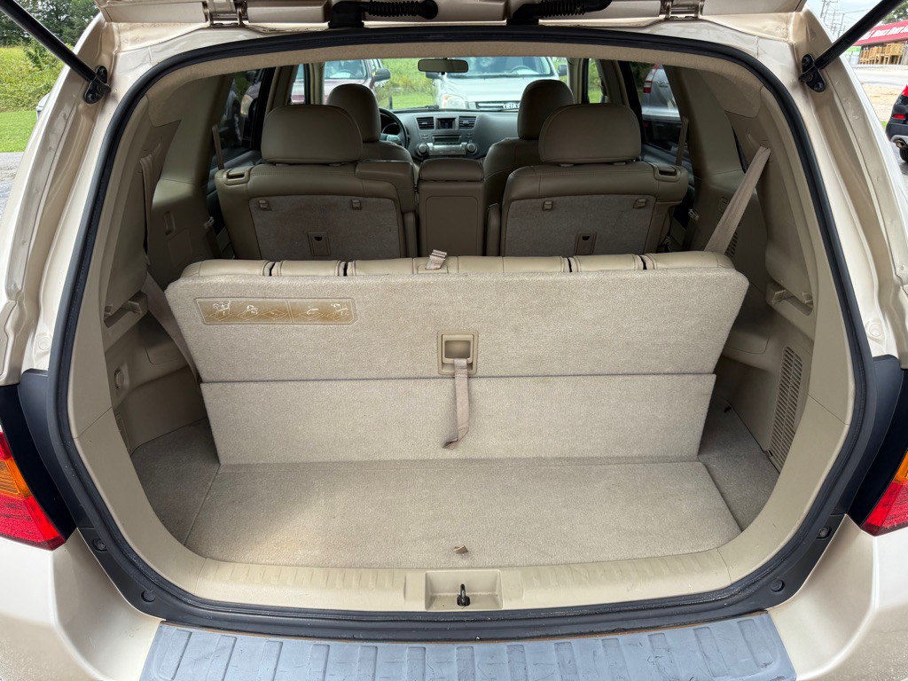 2010 Toyota Highlander Image 14