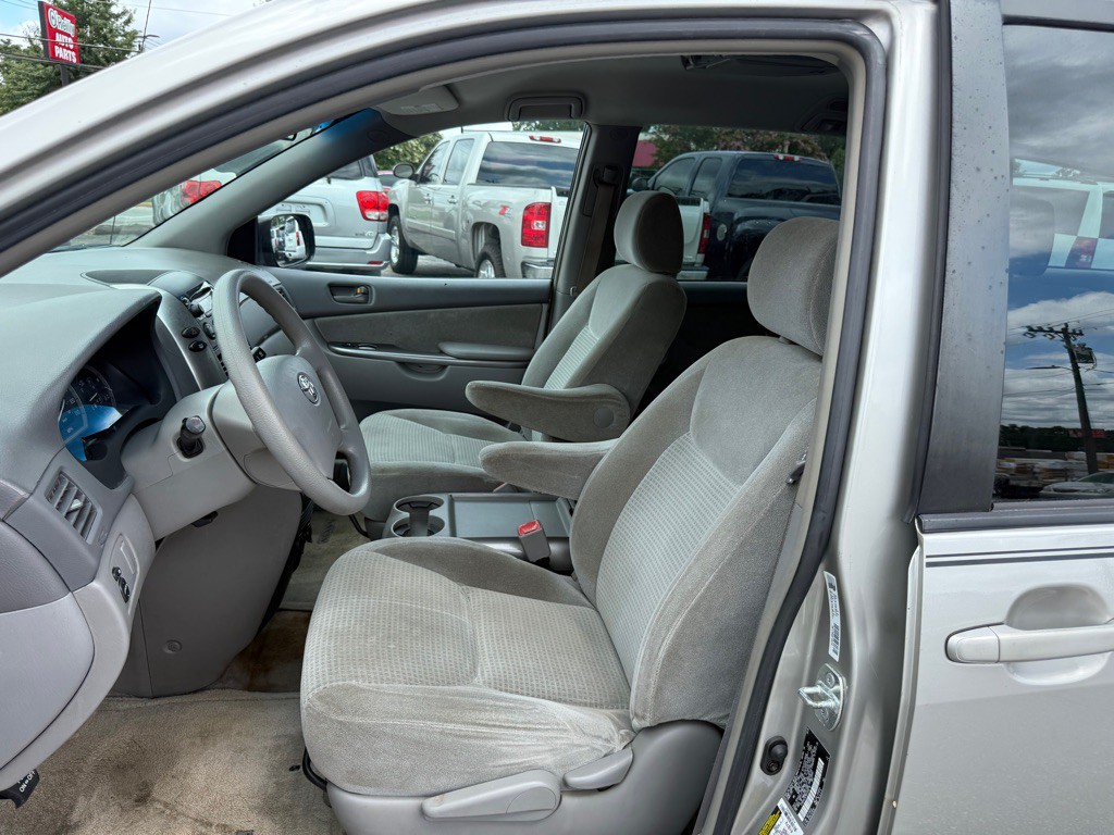 2006 Toyota Sienna Image 9
