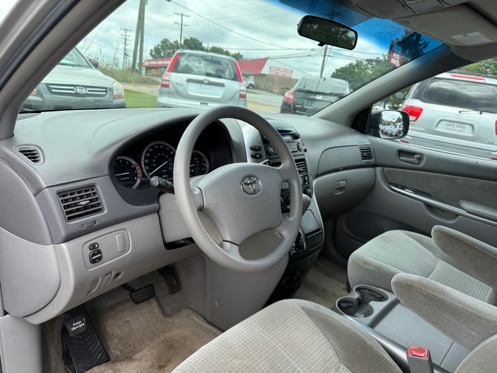 2006 Toyota Sienna Image 10