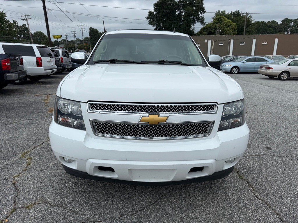 2013 Chevrolet Tahoe Image 2