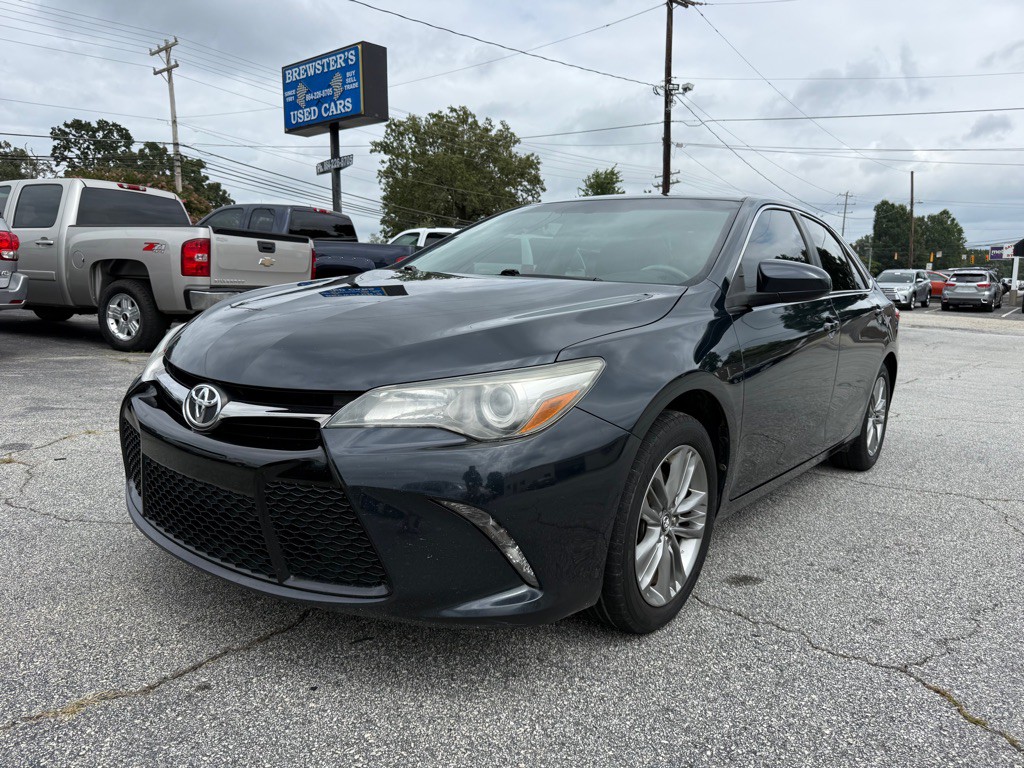 2016 Toyota Camry Image 1