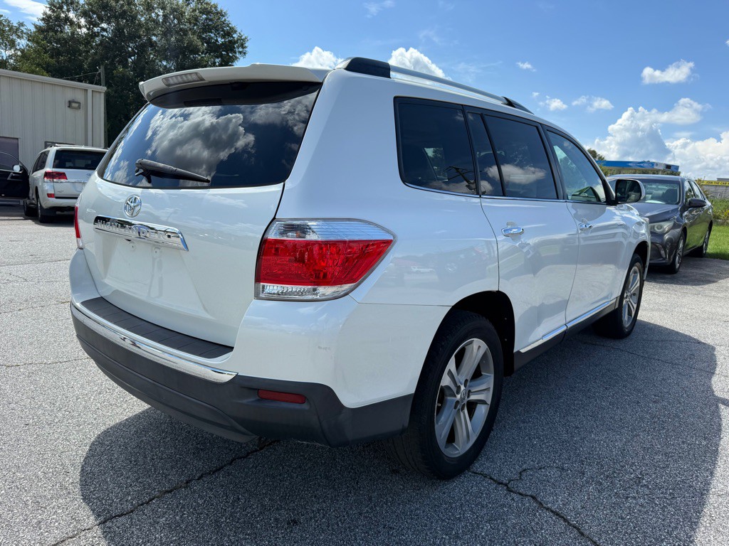 2012 Toyota Highlander Image 7