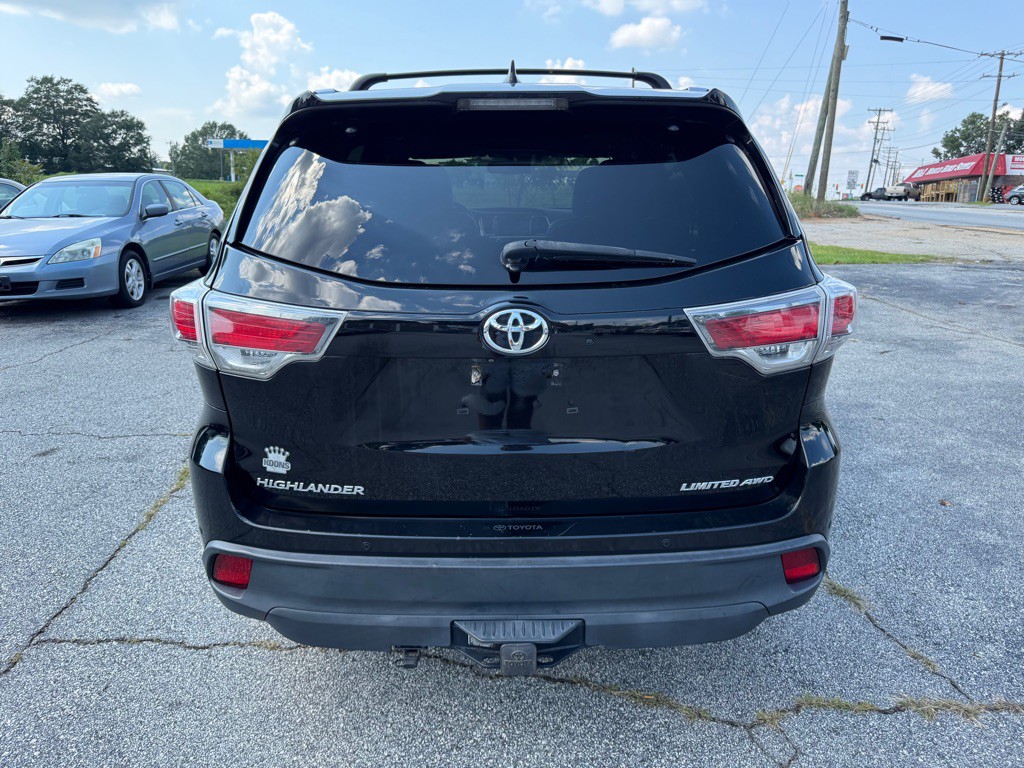 2016 Toyota Highlander Image 6