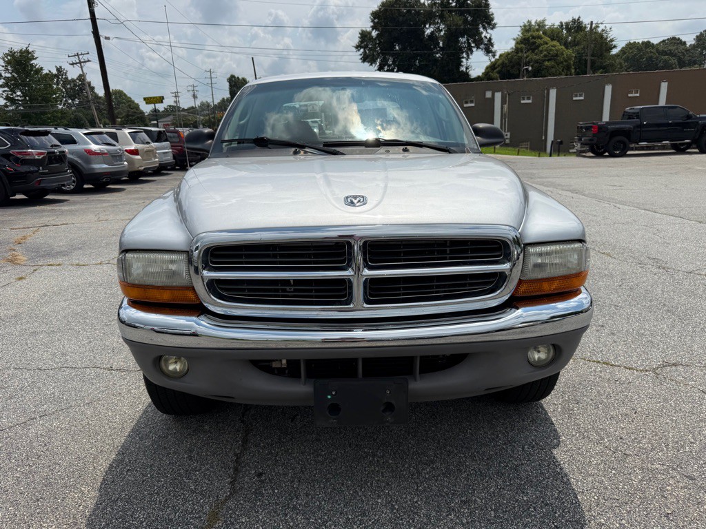 2004 Dodge Dakota Image 2